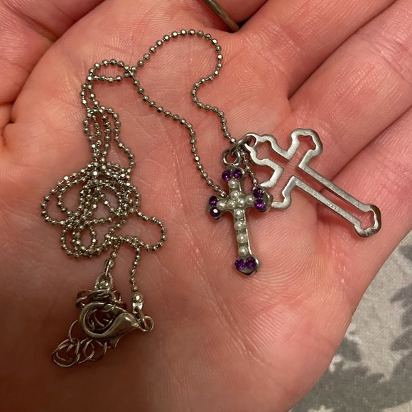 Cross Necklace - Picture 3 of 3